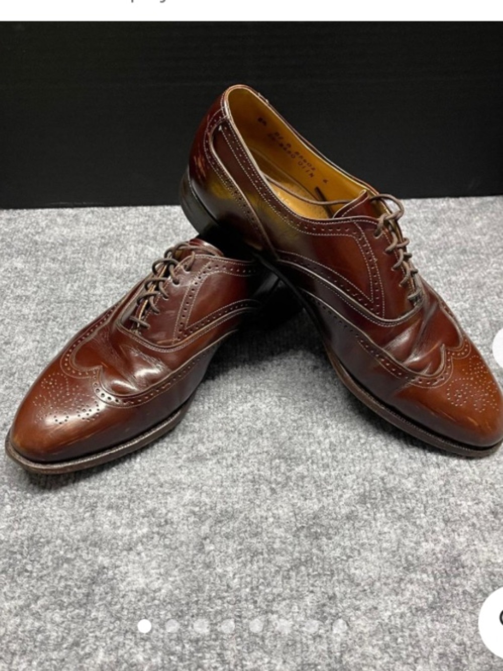 The Crown Aristocrat Johnston & Murphy Vintage Classic Wingtip Oxford Leather